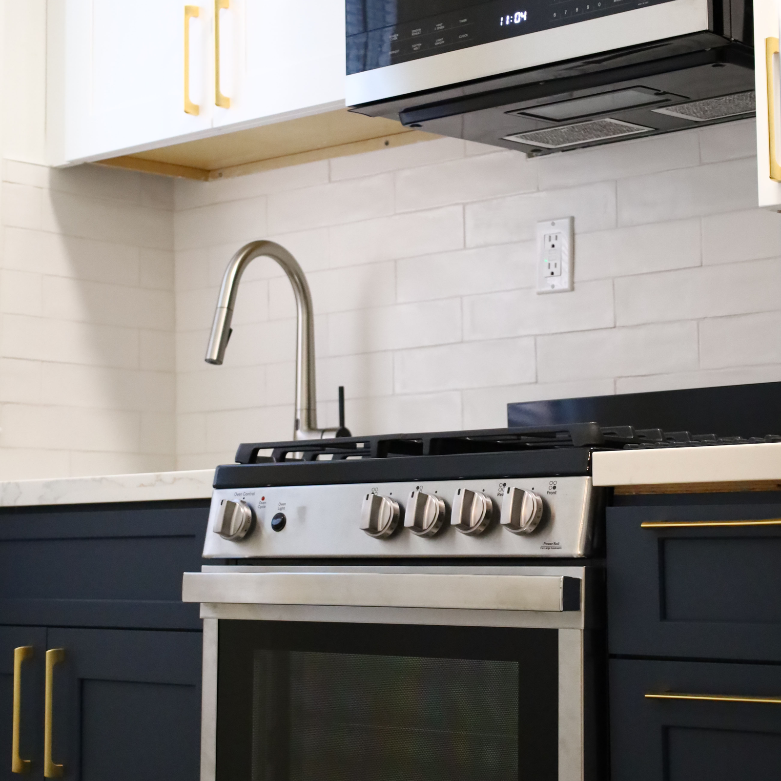 Sunset House 20th upstairs kitchen finished 1